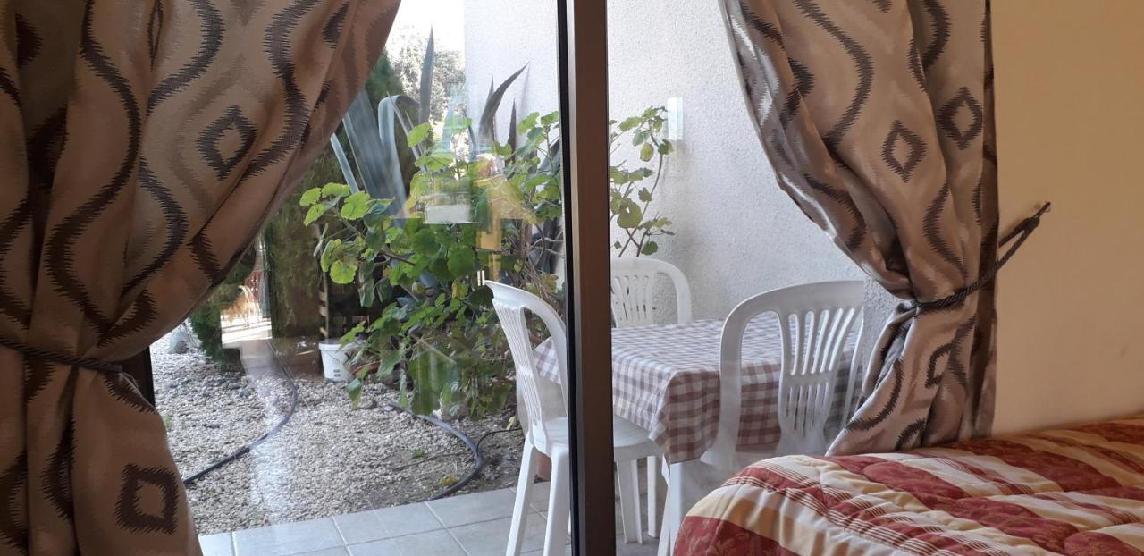 Natasha'S Apartments Paphos Exterior photo